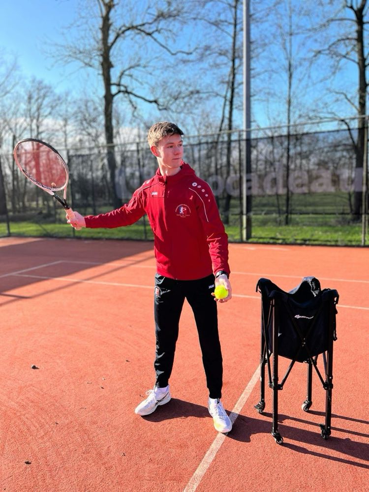Arjen Huttema, trainer bij NextGen Tennis